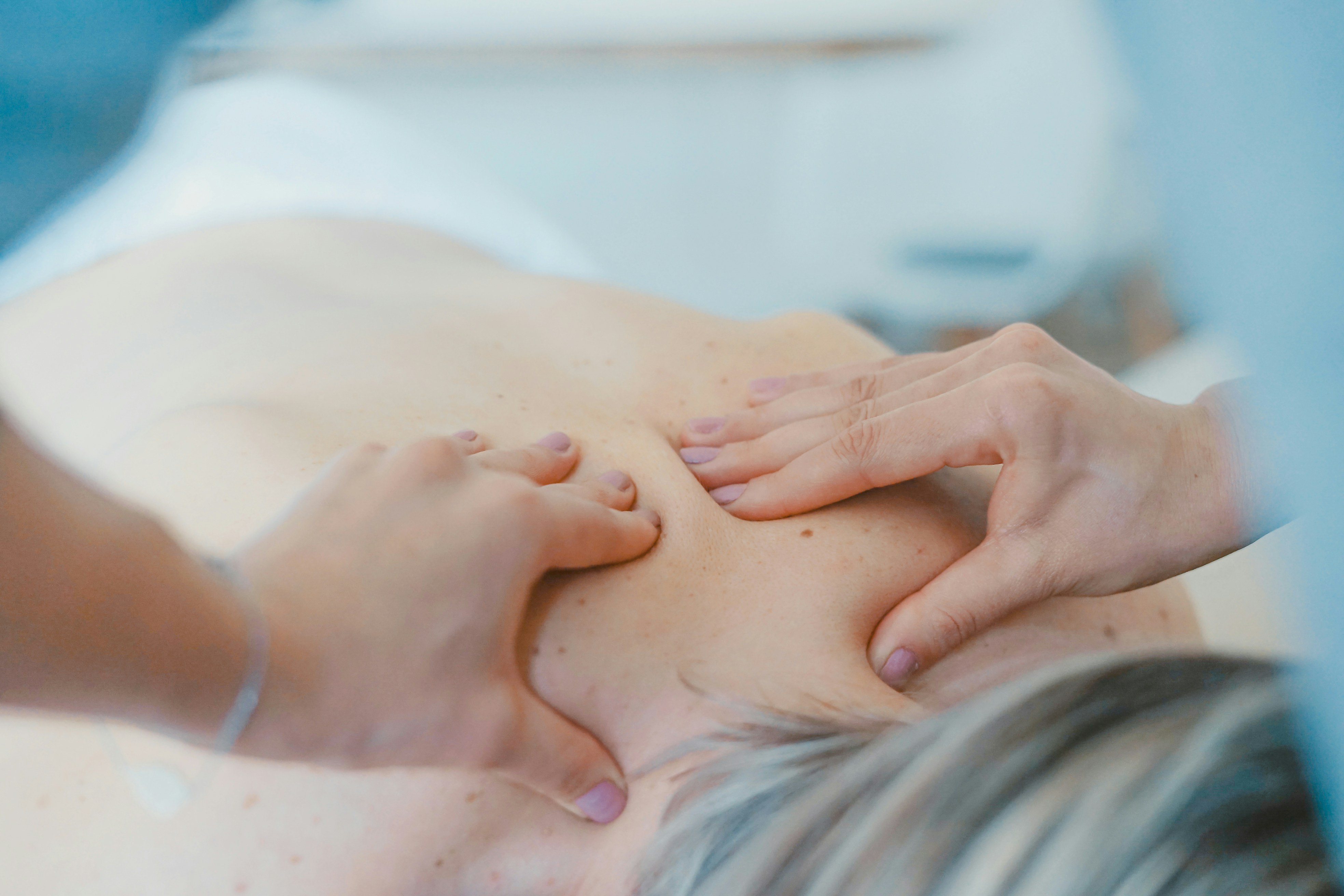 Chiropractor Walnut Creek CA — local patient receiving chiropractic care at Elite Chiropractic Rehab and Wellness